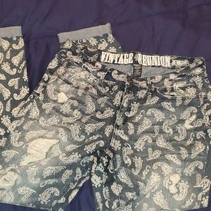 4/$18 Womens rue 21 jeans rewash design
